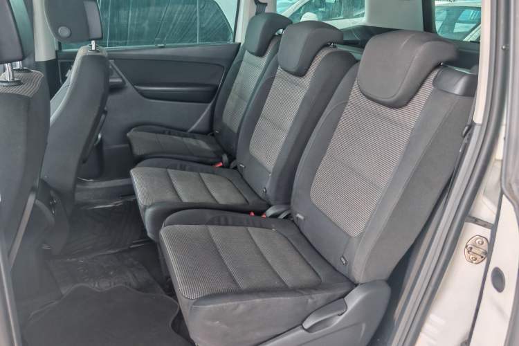 Used Volkswagen Sharan 2013 1.8TSI Standard Model Interior 2