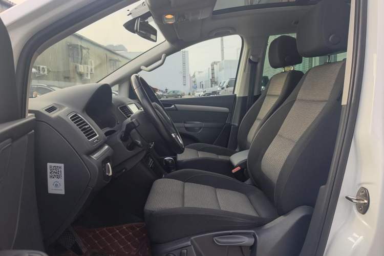 Used Volkswagen Sharan 2013 1.8TSI Standard Model Euro IV Left Front Seat