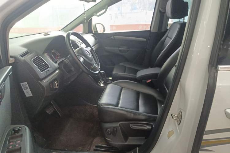 Used Volkswagen Sharan 2013 1.8TSI Standard Model Left Front Seat