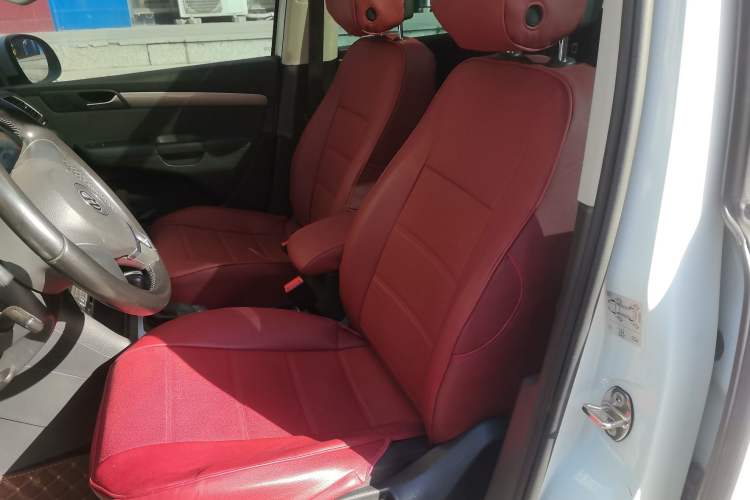 Used Volkswagen Sharan 2013 1.8TSI Standard Model Euro IV Left Front Seat
