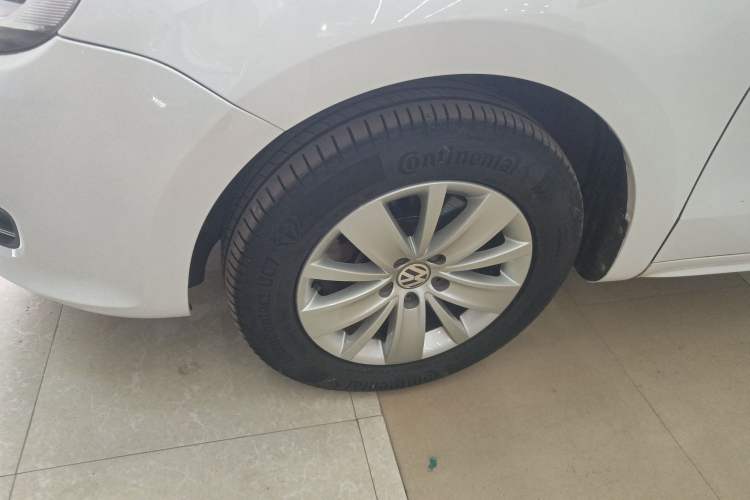 Used Volkswagen Sharan 2013 1.8TSI Standard Model Left Front Wheel Hub