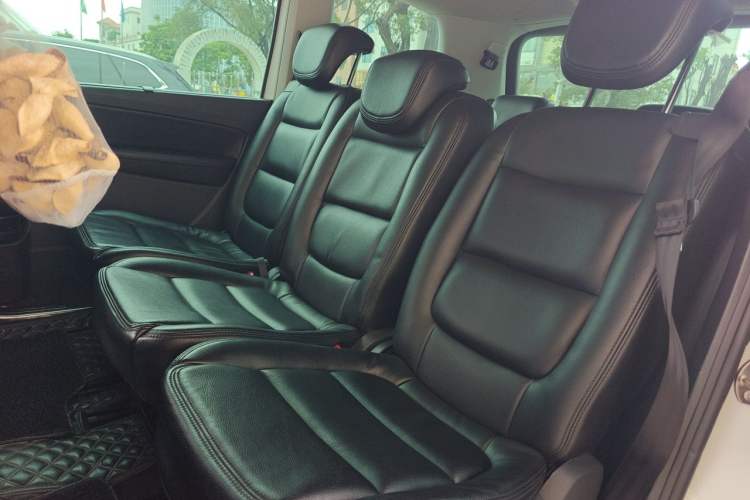 Used Volkswagen Sharan 2013 1.8TSI Standard Model Left Rear Seat