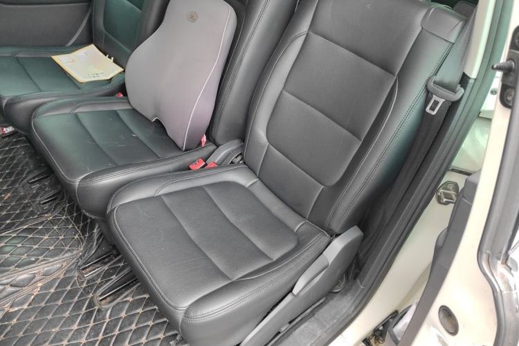 Used Volkswagen Sharan 2013 2.0 TSI Standard Model Left Rear Seat