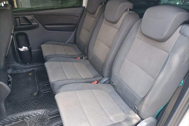 Used Volkswagen Sharan 2013 2.0 TSI Standard Model Left Rear Seat
