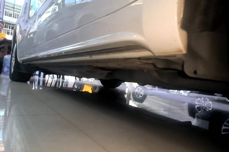 Used Volkswagen Sharan 2013 1.8TSI Standard Model Left Side Sill