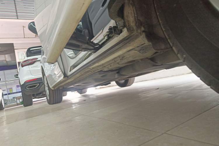 Used Volkswagen Sharan 2013 1.8TSI Standard Model Left Side Sill