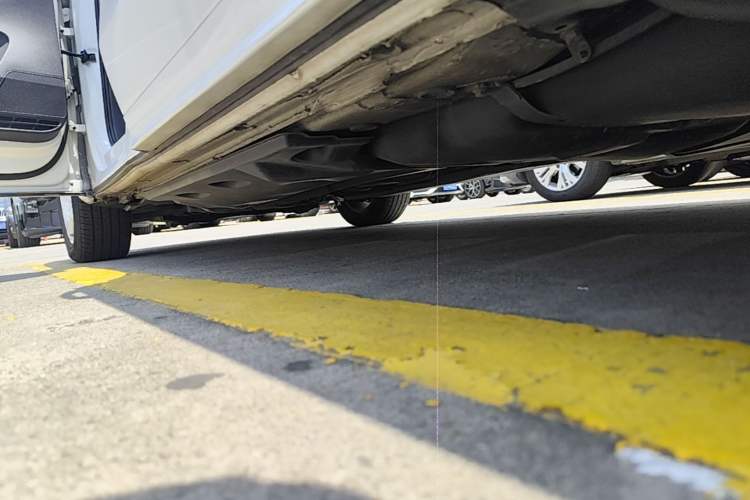 Used Volkswagen Sharan 2013 1.8TSI Comfort Model Left Side Sill