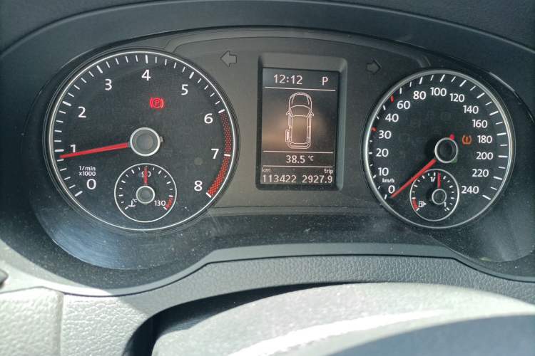 Used Volkswagen Sharan 2013 2.0 TSI Standard Model Odometer Close Up