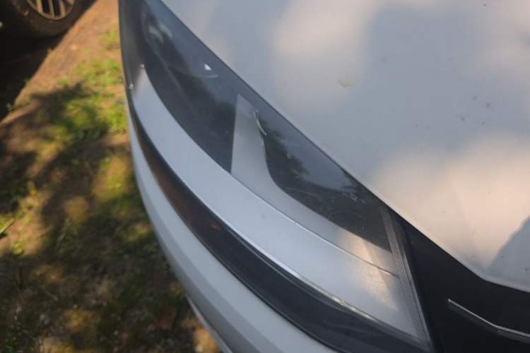 Used Volkswagen Sharan 2013 1.8TSI Comfort Model Right Front Headlight