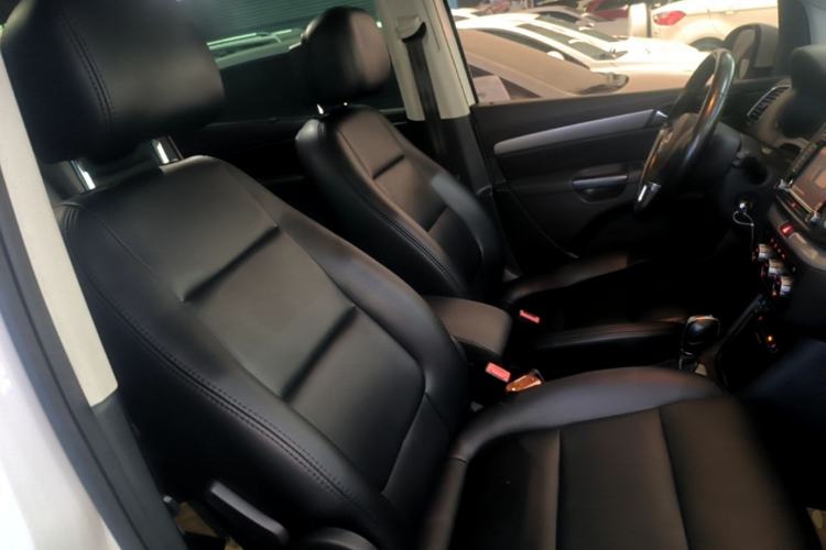 Used Volkswagen Sharan 2013 1.8TSI Standard Model Right Front Seat