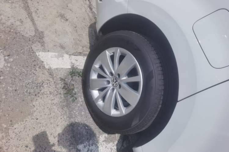 Used Volkswagen Sharan 2013 1.8TSI Standard Model Euro IV Right Rear Wheel Hub