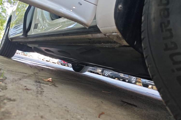 Used Volkswagen Sharan 2013 1.8TSI Standard Model Right Side Sill