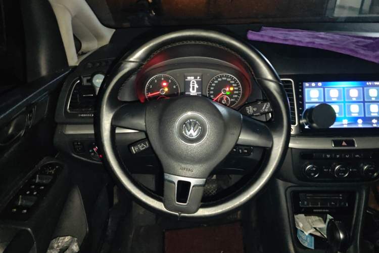 Used Volkswagen Sharan 2013 1.8TSI Standard Model Euro IV Steering Wheel