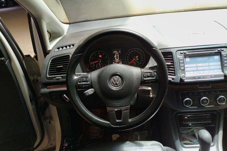 Used Volkswagen Sharan 2013 1.8TSI Comfort Model Euro IV Steering Wheel