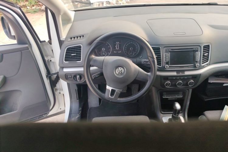 Used Volkswagen Sharan 2013 2.0 TSI Standard Model Steering Wheel