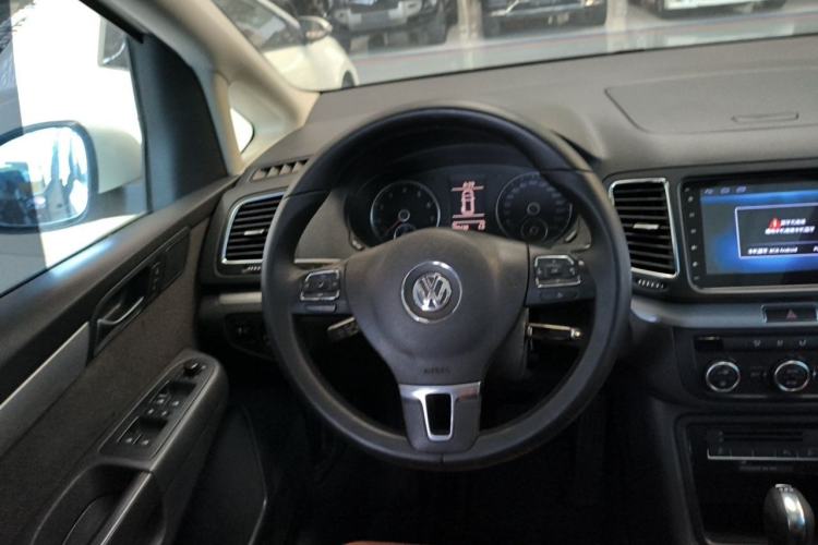 Used Volkswagen Sharan 2013 1.8TSI Comfort Model Euro IV Steering Wheel