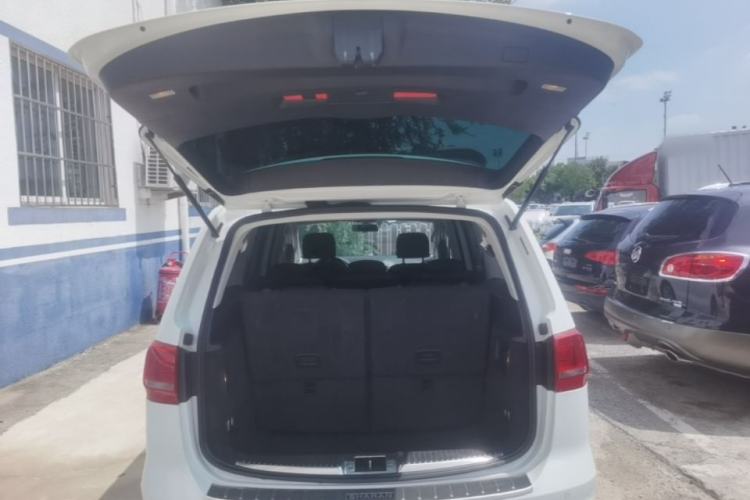 Used Volkswagen Sharan 2013 1.8TSI Standard Model Euro IV Trunk