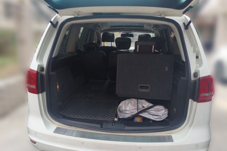 Used Volkswagen Sharan 2013 2.0 TSI Comfort Model Trunk