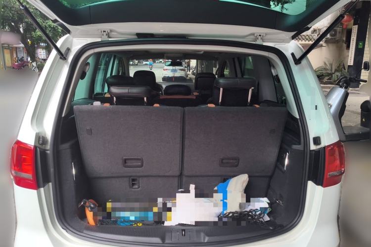 Used Volkswagen Sharan 2013 1.8TSI Standard Model Euro IV Trunk
