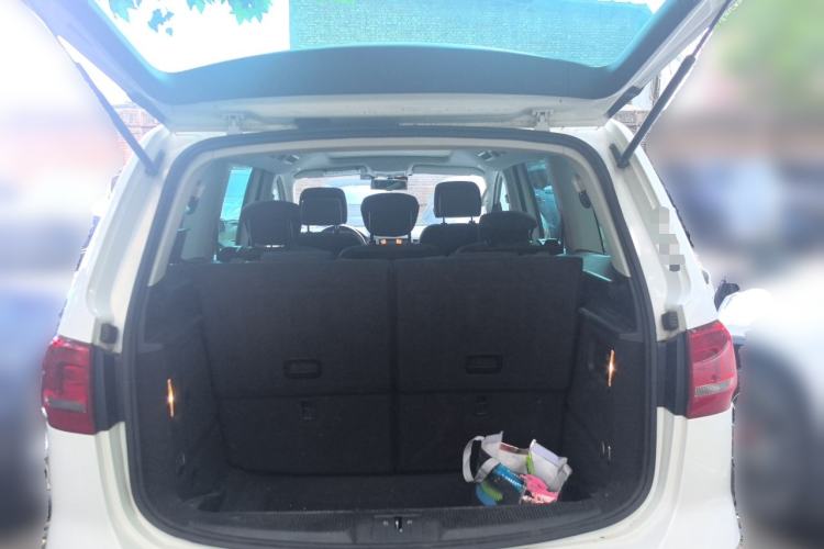 Used Volkswagen Sharan 2013 1.8TSI Standard Model Euro IV Trunk