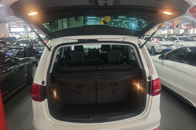 Used Volkswagen Sharan 2013 2.0 TSI Standard Model Trunk