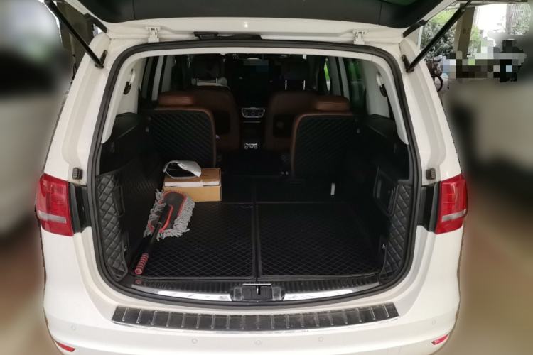 Used Volkswagen Sharan 2013 2.0 TSI Comfort Model Trunk