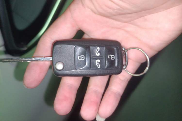 Used Volkswagen Sharan 2013 1.8TSI Comfort Model Euro IV Vehicle Key