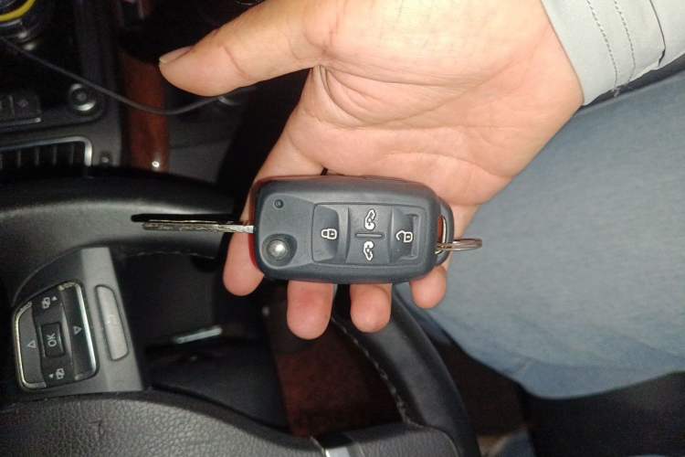 Used Volkswagen Sharan 2013 2.0 TSI Comfort Model Vehicle Key