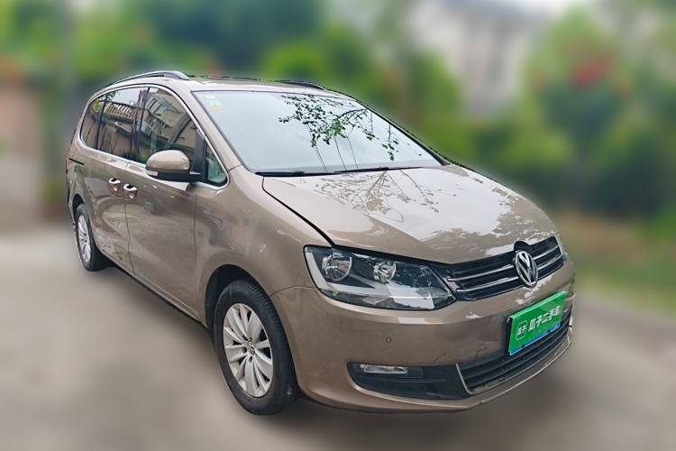 Used Volkswagen Sharan 2013 1.8TSI Standard Model Front Right 45 Deg