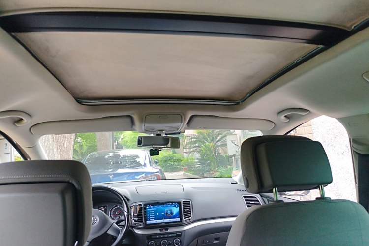Used Volkswagen Sharan 2013 1.8TSI Standard Model Headliner