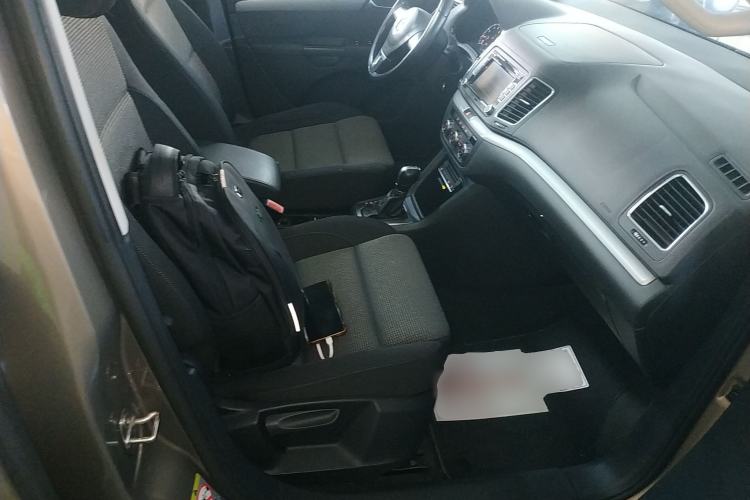 Used Volkswagen Sharan 2013 1.8TSI Standard Model Euro IV Right Front Seat