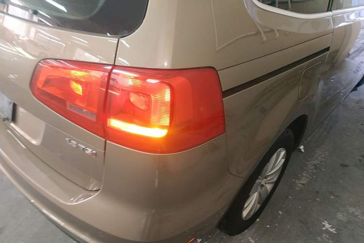 Used Volkswagen Sharan 2013 1.8TSI Standard Model Euro IV Right Rear Taillight