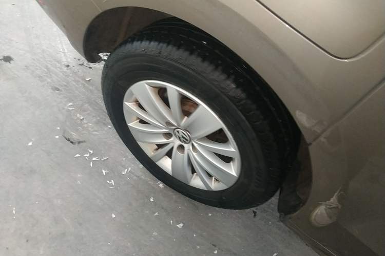 Used Volkswagen Sharan 2013 1.8TSI Standard Model Euro IV Right Rear Wheel Hub