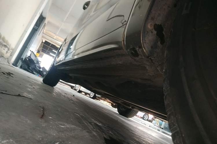 Used Volkswagen Sharan 2013 1.8TSI Standard Model Euro IV Right Side Sill