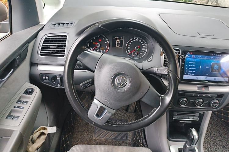 Used Volkswagen Sharan 2013 1.8TSI Standard Model Steering Wheel