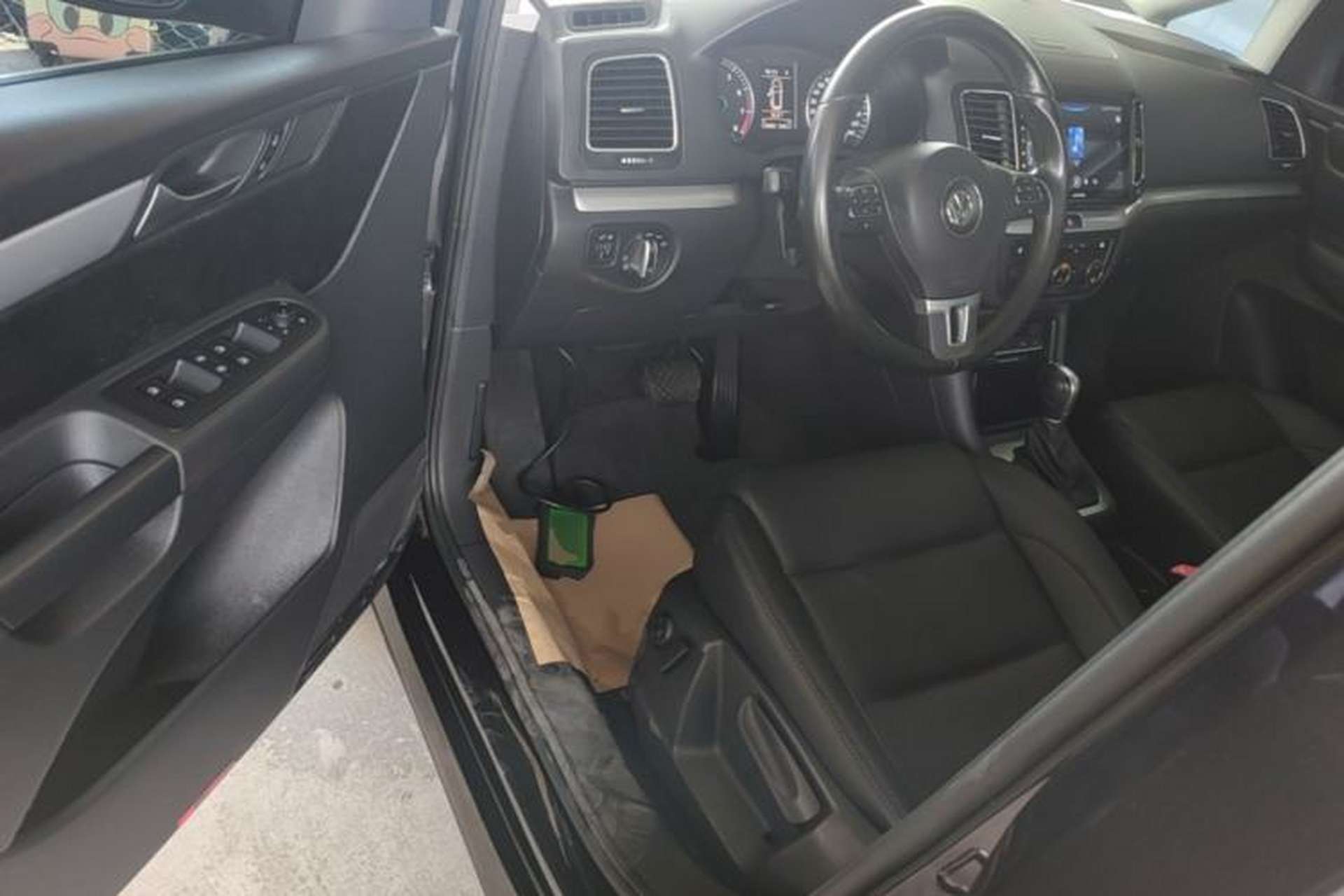 Used Volkswagen Sharan 2014 2.0 TSI Standard Model Driver Seat