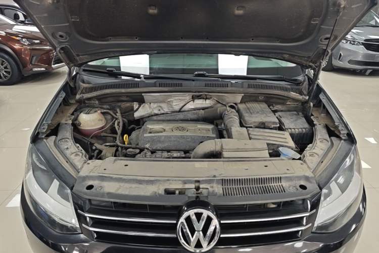 Used Volkswagen Sharan 2014 2.0 TSI Standard Model Engine Bay