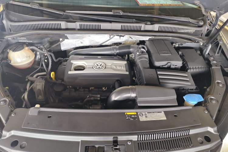 Used Volkswagen Sharan 2014 2.0 TSI Comfort Model Engine Bay
