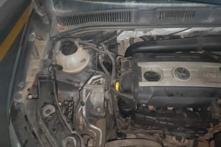 Used Volkswagen Sharan 2014 2.0 TSI Standard Model Engine Bay Right