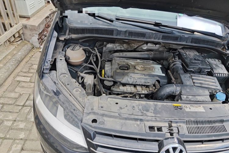 Used Volkswagen Sharan 2014 2.0 TSI Standard Model Engine Bay Right