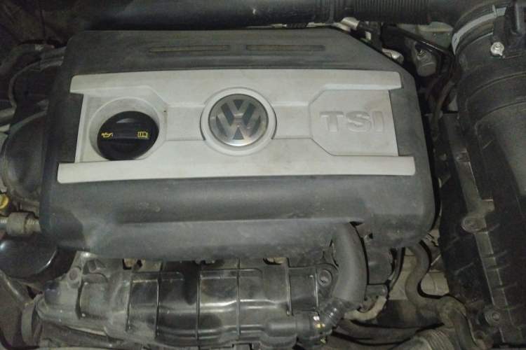 Used Volkswagen Sharan 2014 2.0 TSI Comfort Model Engine Bay