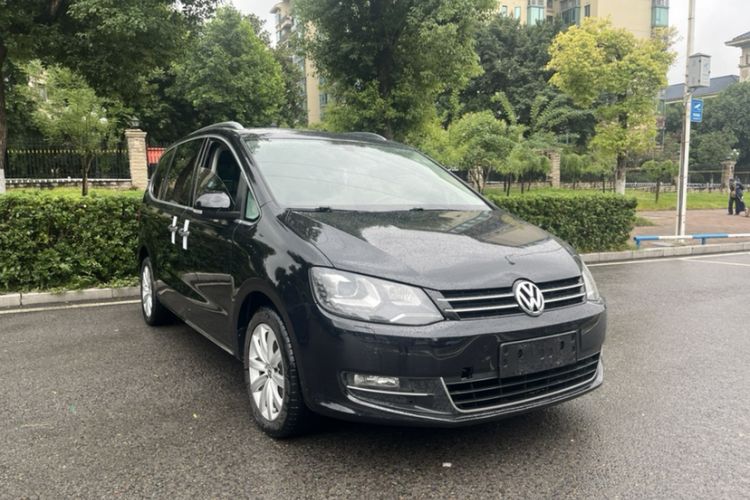 Used Volkswagen Sharan 2014 2.0 TSI Comfort Model Exterior 2