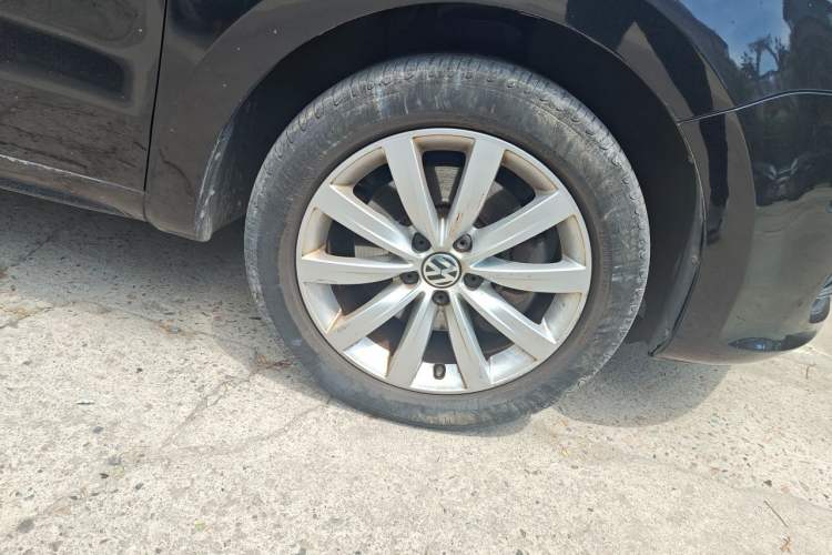 Used Volkswagen Sharan 2014 2.0 TSI Comfort Model Exterior 7
