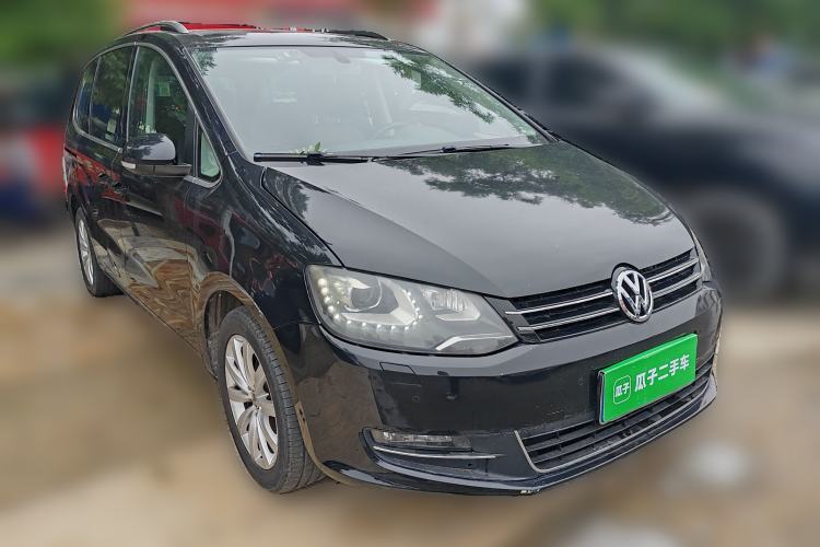 Used Volkswagen Sharan 2014 2.0 TSI Comfort Model Front Right 45 Deg