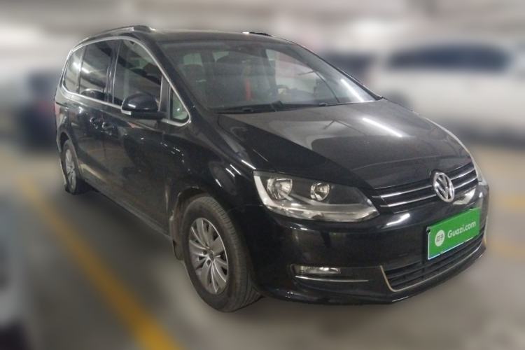 Used Volkswagen Sharan 2014 2.0 TSI Comfort Model Front Right 45 Deg