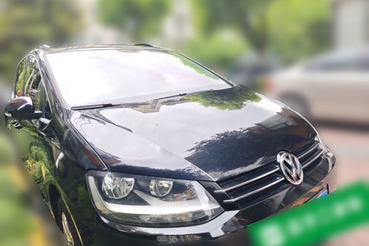 Used Volkswagen Sharan 2014 2.0 TSI Standard Model Front Right 45 Deg