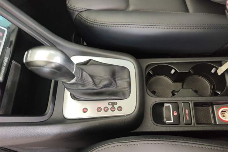 Used Volkswagen Sharan 2014 2.0 TSI Standard Model Gear Lever