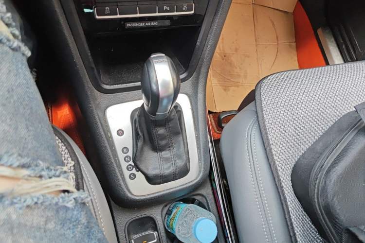Used Volkswagen Sharan 2014 2.0 TSI Standard Model Gear Lever