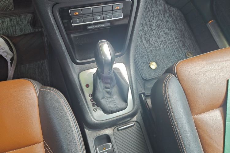 Used Volkswagen Sharan 2014 2.0 TSI Comfort Model Gear Lever