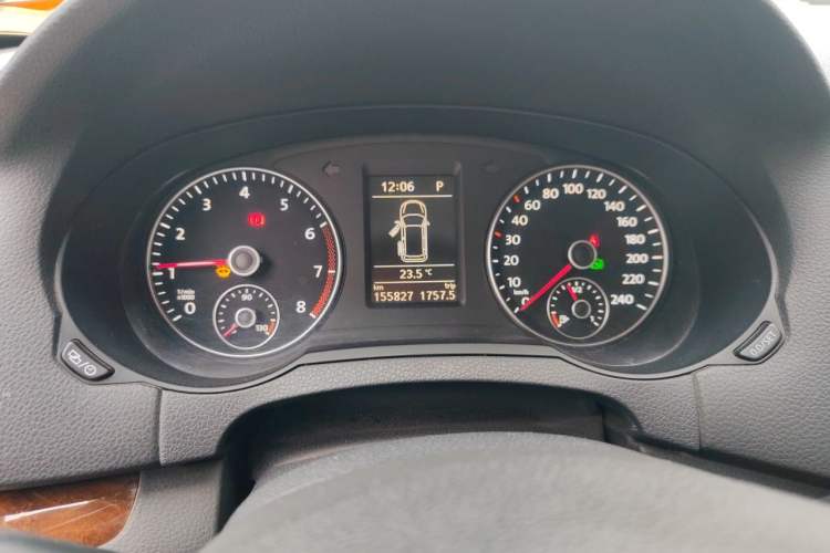 Used Volkswagen Sharan 2014 2.0 TSI Comfort Model Instrument Cluster